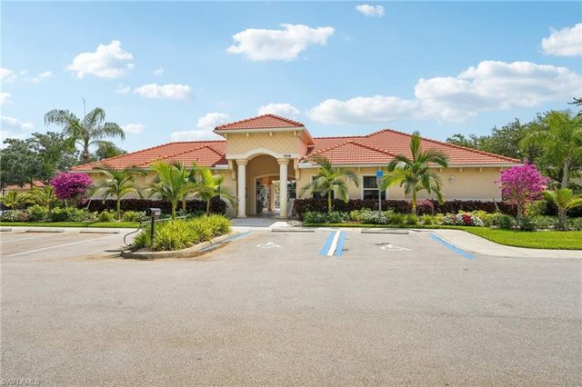 7859 Sanctuary CIR 2, Naples, FL 34104