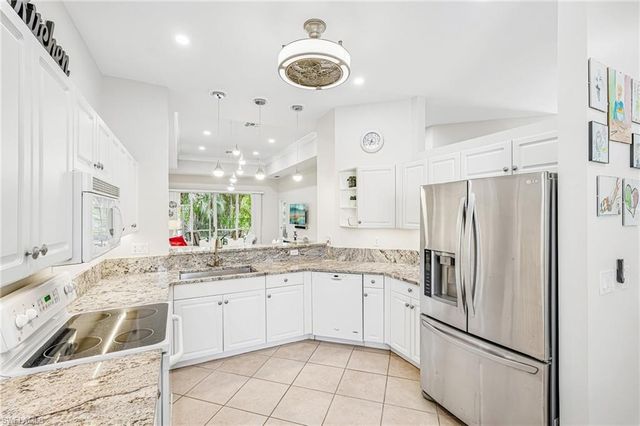 7859 Sanctuary CIR 2, Naples, FL 34104