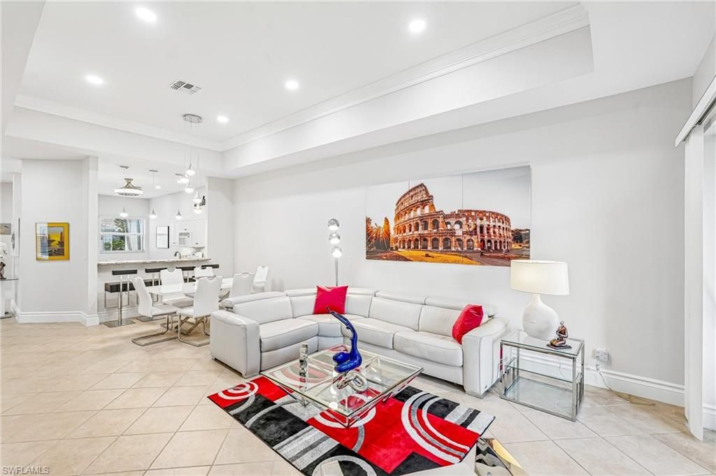 7859 Sanctuary CIR 2, Naples, FL 34104