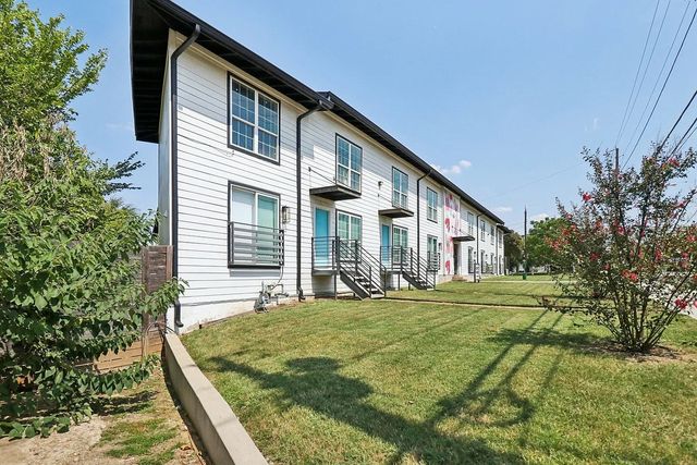 321 E 8th Street 112, Dallas, TX 75203