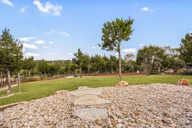 576 ROSEMARY RIDGE DR, Bulverde, TX 78163