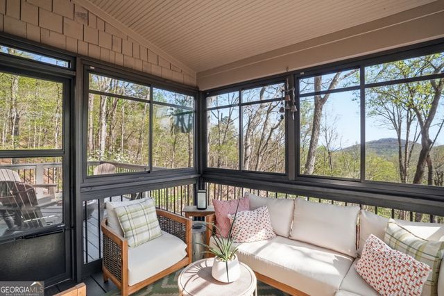 229 Teaberry Lane, Jasper, GA 30143