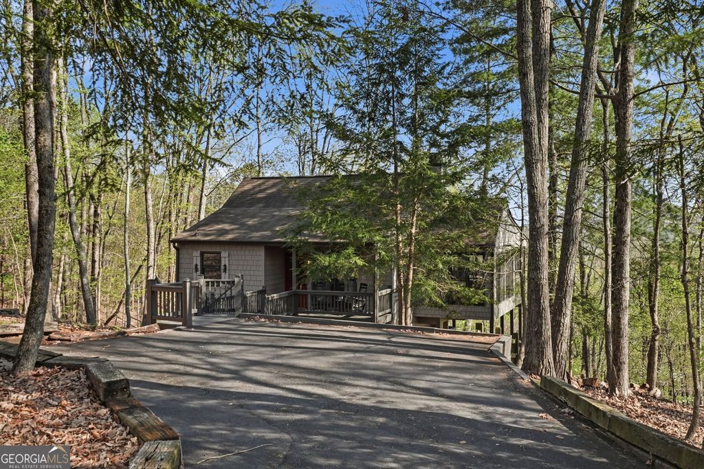 229 Teaberry Lane, Jasper, GA 30143