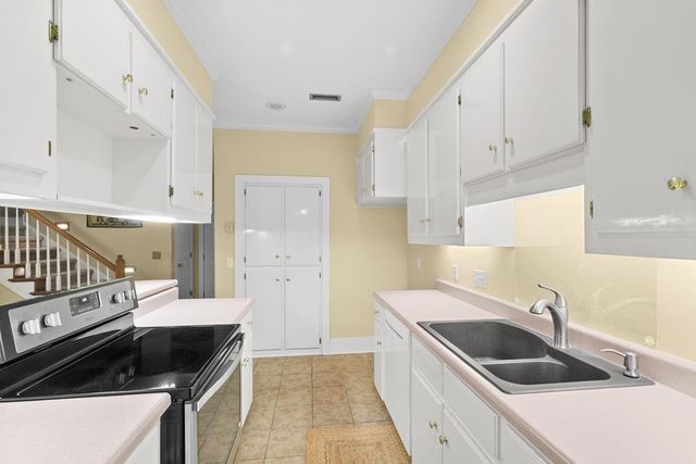 22 Ballestone, Dothan, AL 36301