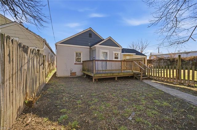 1215 26th ST, Newport News, VA 23607