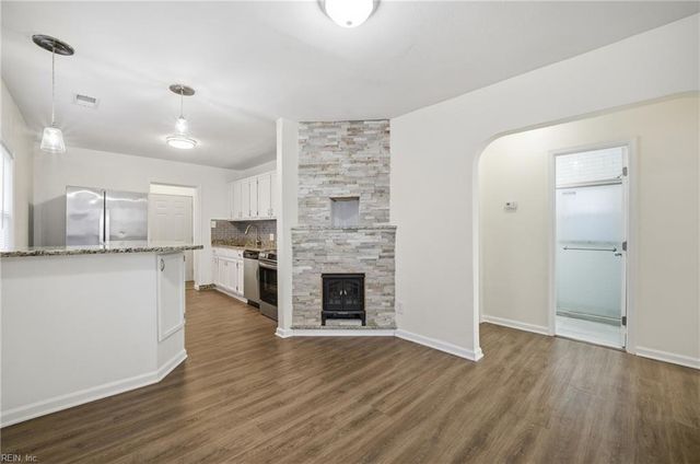 1215 26th ST, Newport News, VA 23607