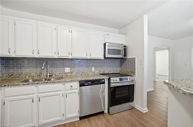 1215 26th ST, Newport News, VA 23607