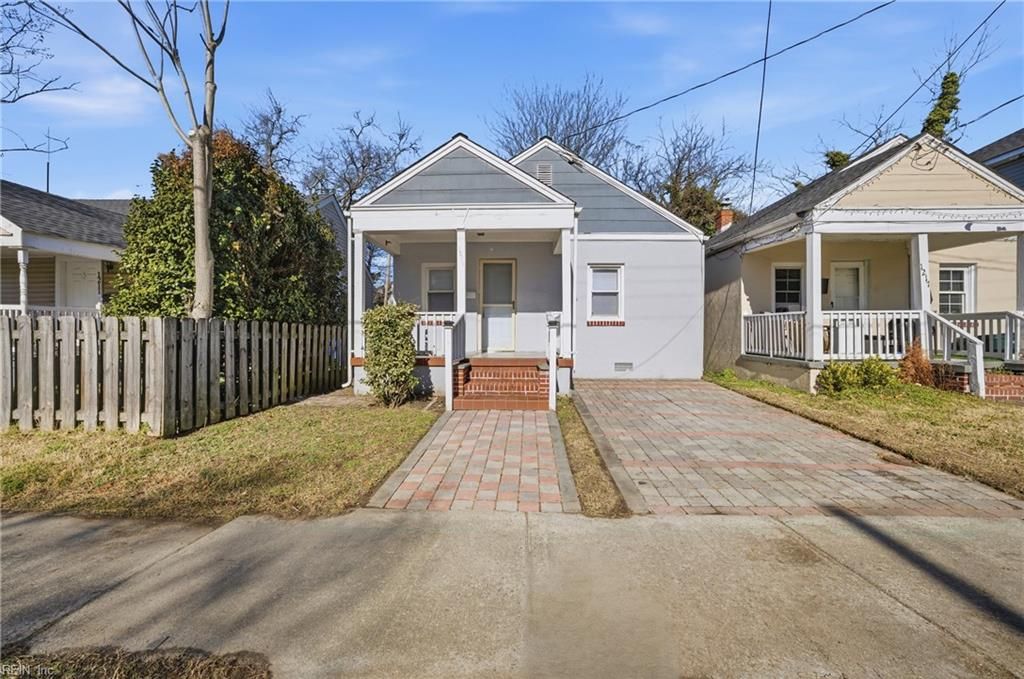 1215 26th ST, Newport News, VA 23607