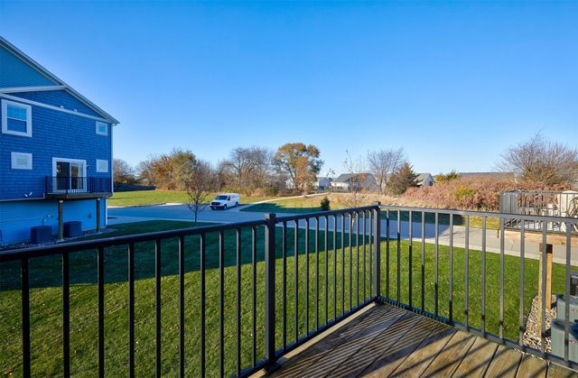 2714 NW Lois Lane, Ankeny, IA 50023