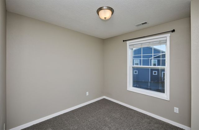 2714 NW Lois Lane, Ankeny, IA 50023