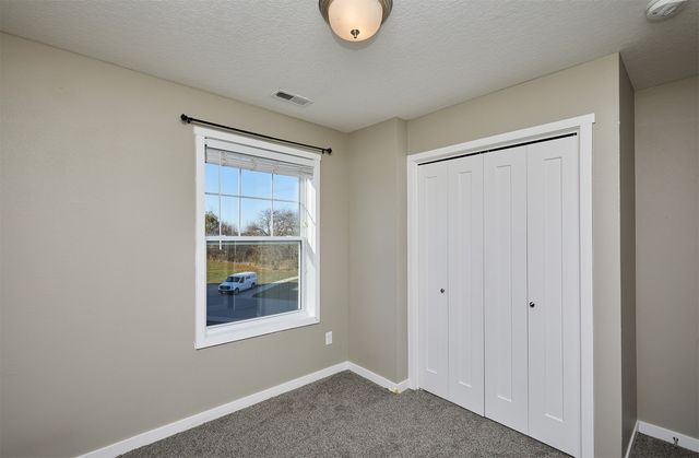 2714 NW Lois Lane, Ankeny, IA 50023