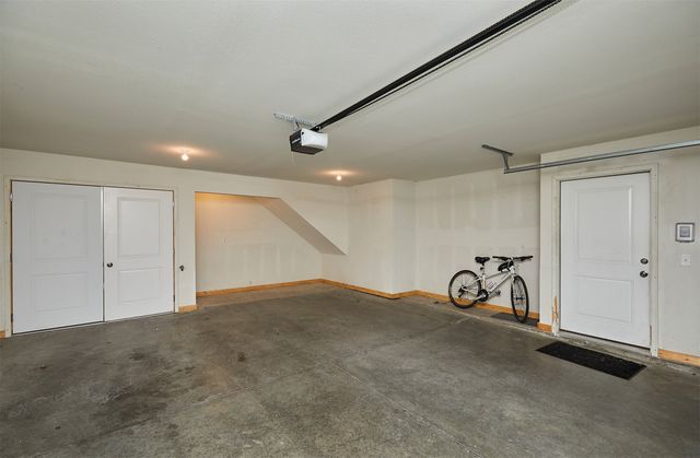 2714 NW Lois Lane, Ankeny, IA 50023