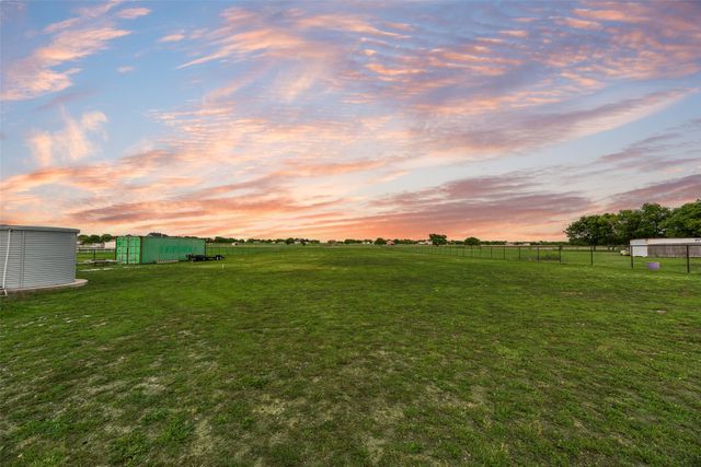 11979 Chisum Road, Sanger, TX 76266
