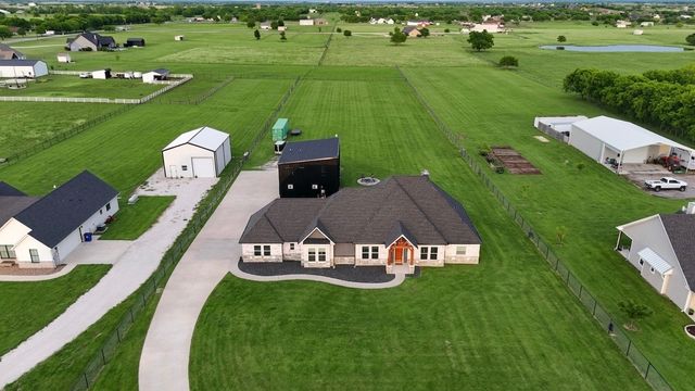11979 Chisum Road, Sanger, TX 76266