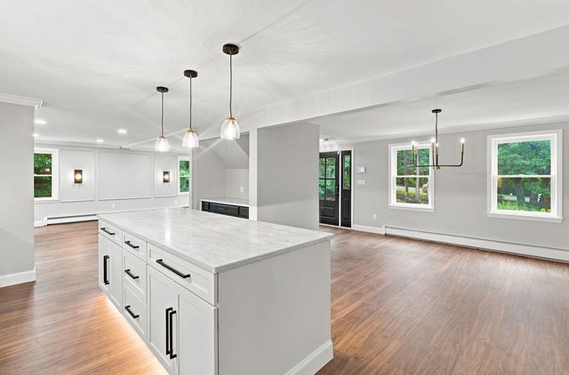 3 Aladdin Road, Windham, NH 03087