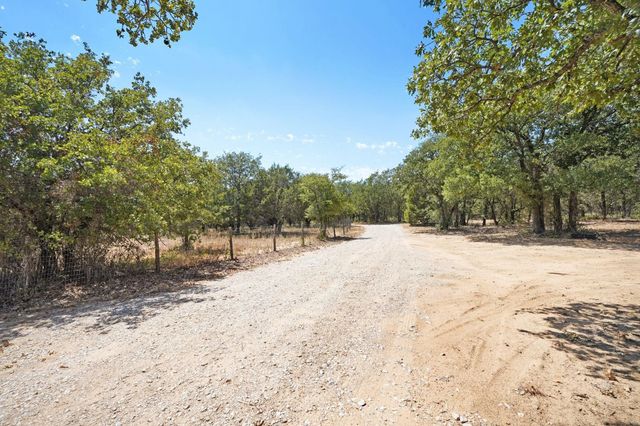 282 Montgomery Road 2, Mineral Wells, TX 76067