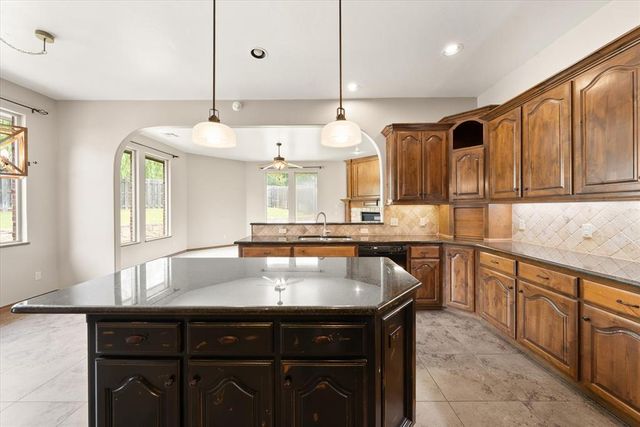 525 Celtic Court, Edmond, OK 73025