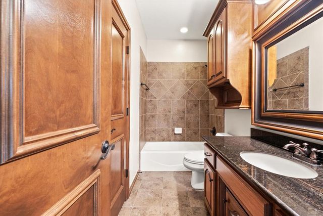 525 Celtic Court, Edmond, OK 73025