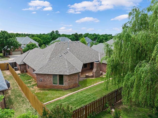 525 Celtic Court, Edmond, OK 73025