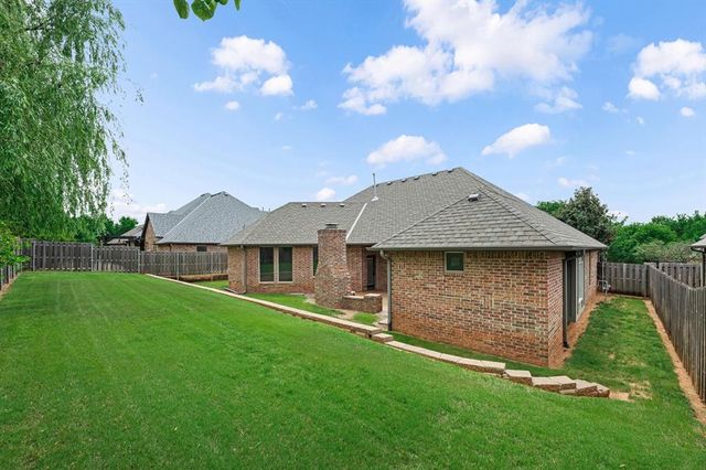 525 Celtic Court, Edmond, OK 73025