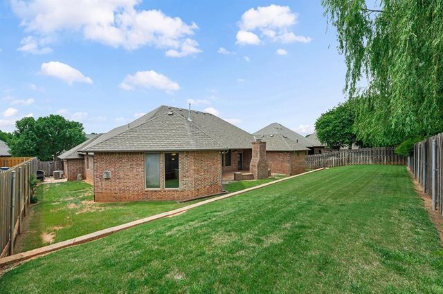 525 Celtic Court, Edmond, OK 73025