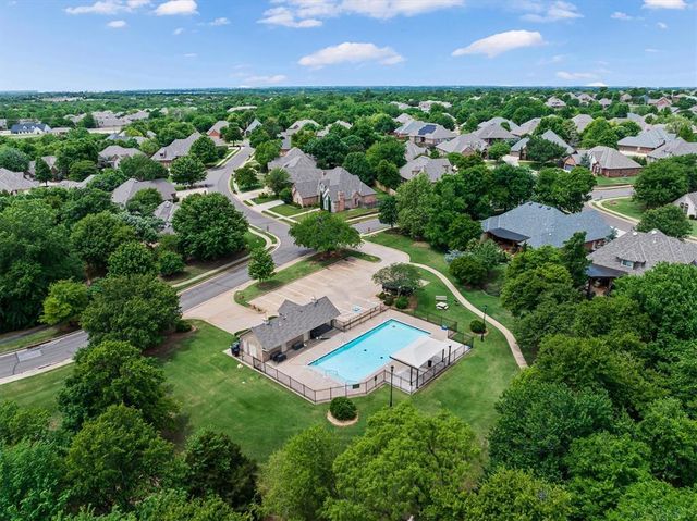 525 Celtic Court, Edmond, OK 73025