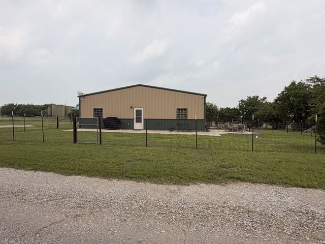 1746 CR 4522, Decatur, TX 76234
