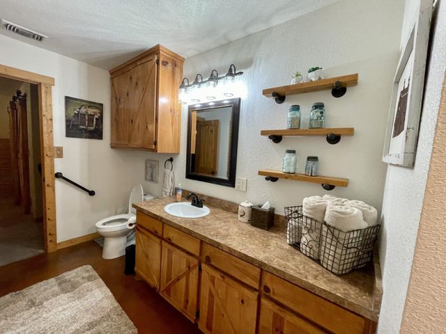 1746 CR 4522, Decatur, TX 76234