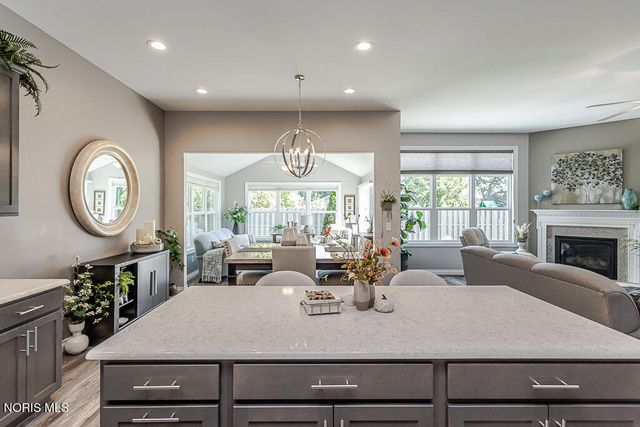 5956 Pine Tree Place, Sylvania, OH 43560