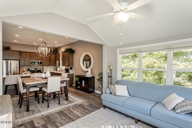 5956 Pine Tree Place, Sylvania, OH 43560