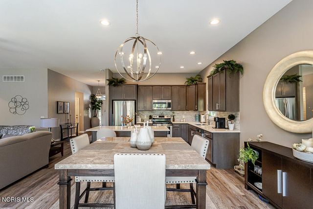 5956 Pine Tree Place, Sylvania, OH 43560