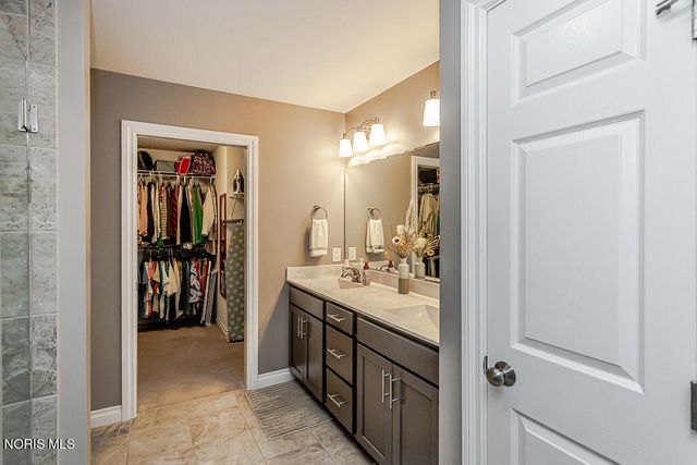 5956 Pine Tree Place, Sylvania, OH 43560