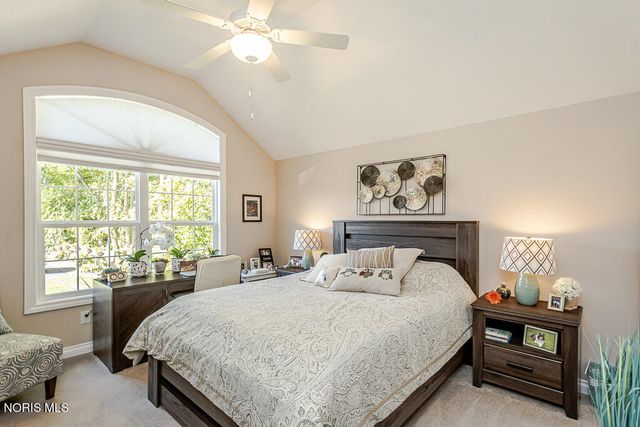5956 Pine Tree Place, Sylvania, OH 43560