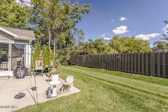 5956 Pine Tree Place, Sylvania, OH 43560