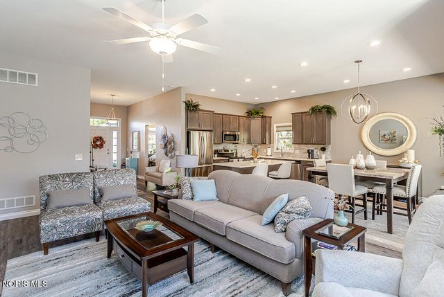5956 Pine Tree Place, Sylvania, OH 43560