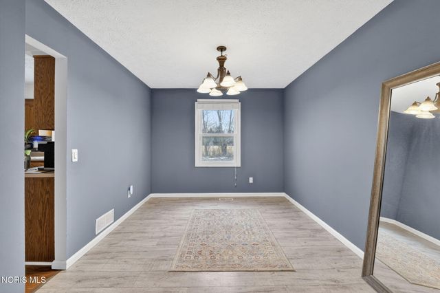 10325 Cliffwood Road, Perrysburg, OH 43551