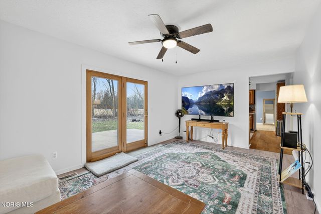 10325 Cliffwood Road, Perrysburg, OH 43551