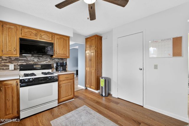 10325 Cliffwood Road, Perrysburg, OH 43551