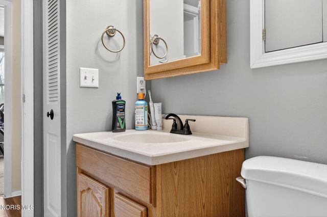 10325 Cliffwood Road, Perrysburg, OH 43551