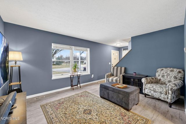 10325 Cliffwood Road, Perrysburg, OH 43551