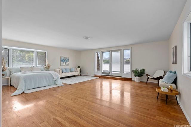 824 N Kalaheo Avenue A, Kailua, HI 96734