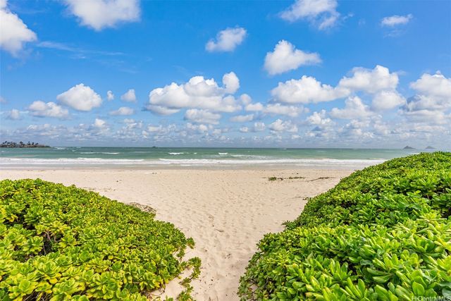 824 N Kalaheo Avenue A, Kailua, HI 96734