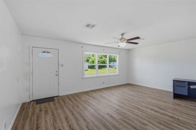220 Penn Street, Lake Charles, LA 70601