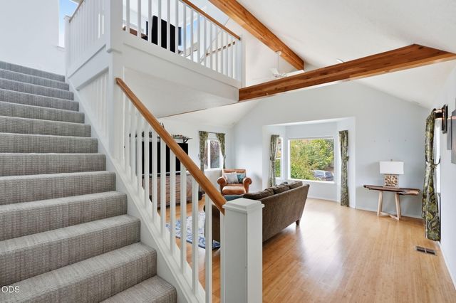 62898 Bilyeu Way, Bend, OR 97701