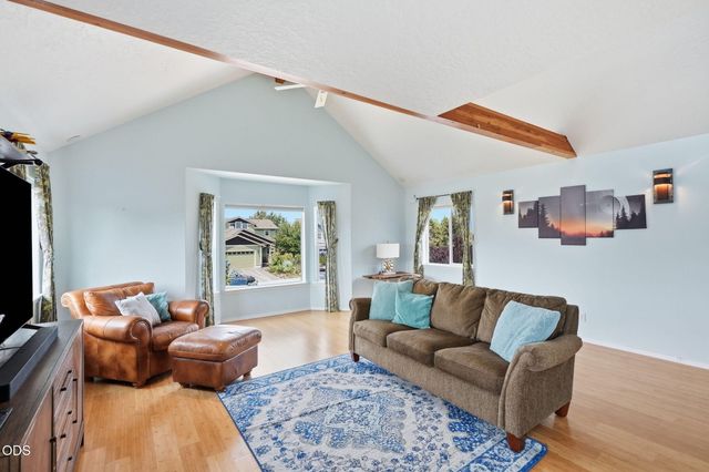 62898 Bilyeu Way, Bend, OR 97701