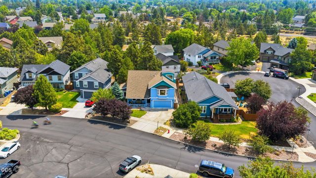 62898 Bilyeu Way, Bend, OR 97701