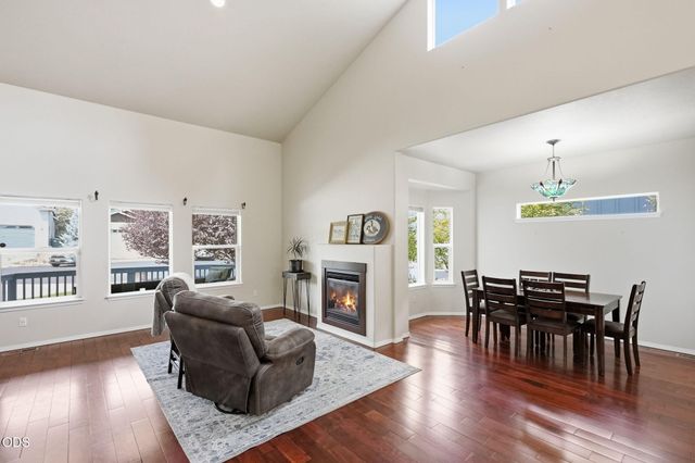 62898 Bilyeu Way, Bend, OR 97701