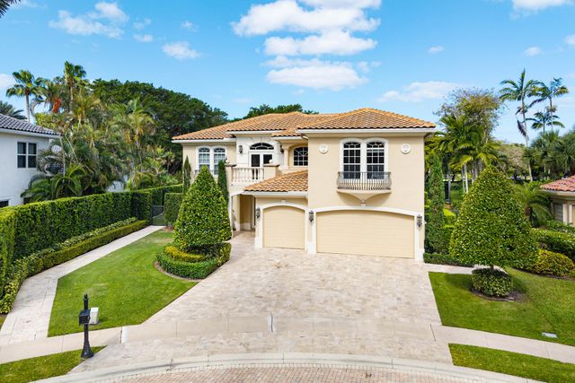 8927 Oakland Hills Drive, Delray Beach, FL 33446