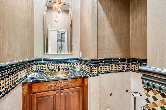 8927 Oakland Hills Drive, Delray Beach, FL 33446