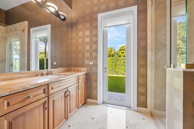 8927 Oakland Hills Drive, Delray Beach, FL 33446